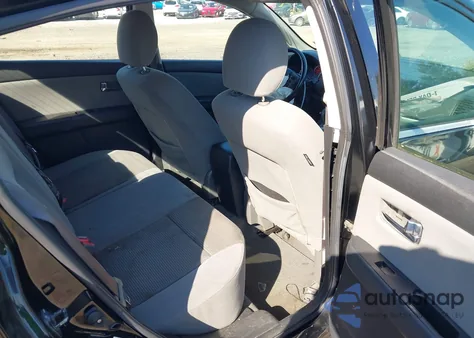 2010 Nissan Sentra 2.0Sr z USA, uszkodzony, nr VIN 3N1AB6AP3AL684630